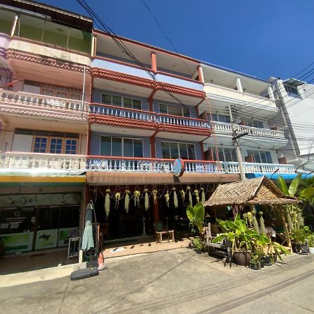 Hotel Ban Por Fai à Cha-Am Extérieur photo